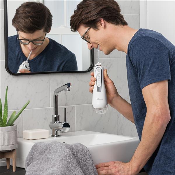 White Waterpik? Cordless Advanced 2.0 Water Flosser