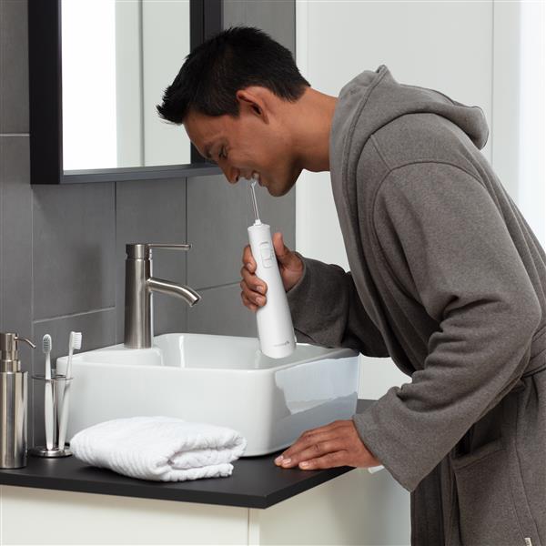 White Waterpik? Cordless Pulse Water Flosser