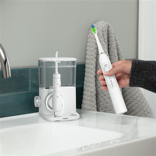 White Waterpik™ Sensonic™ Complete Care Combo