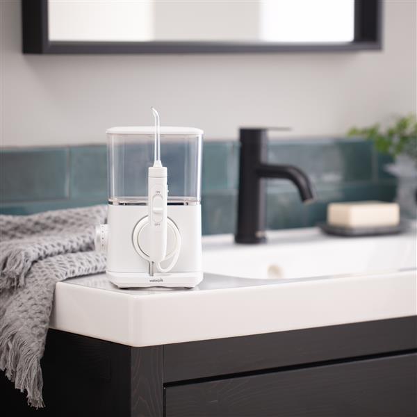 White Waterpik™ Evolution Water Flosser