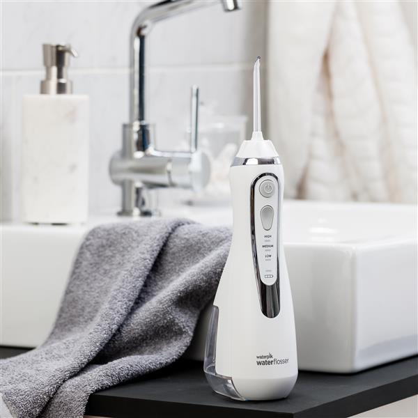 White Waterpik™ Cordless Advanced 2.0 Water Flosser