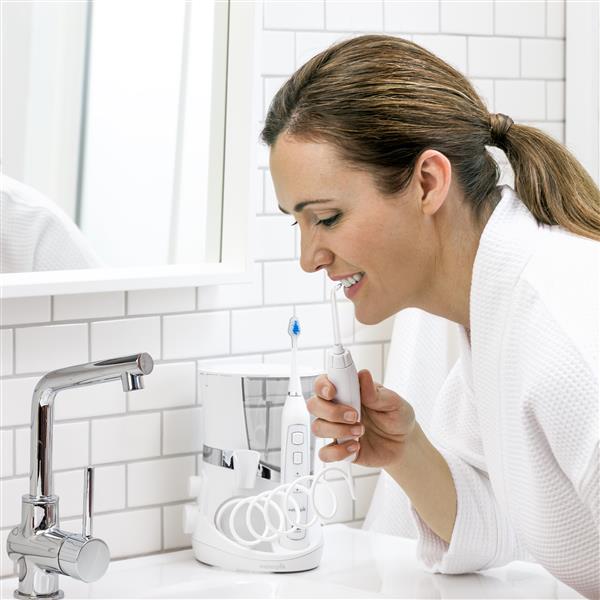 White Waterpik™ Complete Care 5.0 Combo
